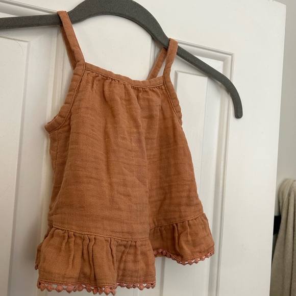 Jamie Kay Tan Ruffled Top - Picture 3 of 8